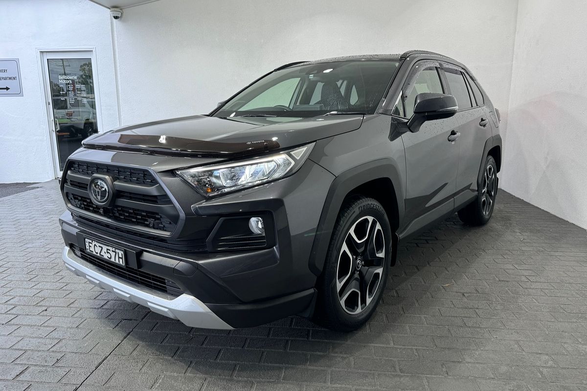 2019 Toyota RAV4 Edge AXAA54R
