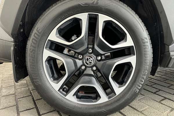 2019 Toyota RAV4 Edge AXAA54R