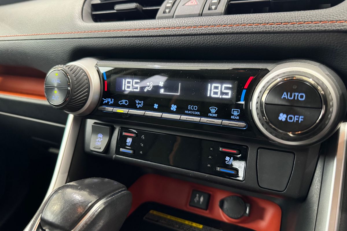 2019 Toyota RAV4 Edge AXAA54R