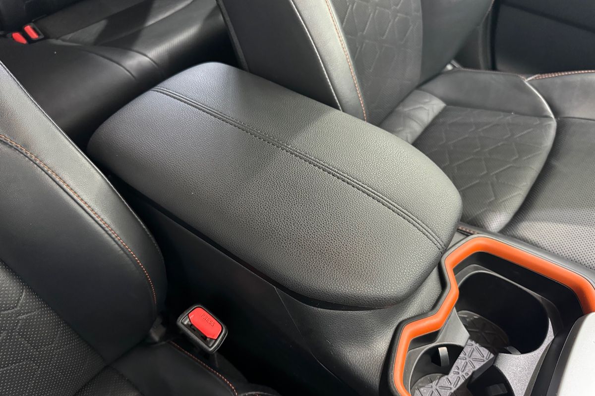 2019 Toyota RAV4 Edge AXAA54R