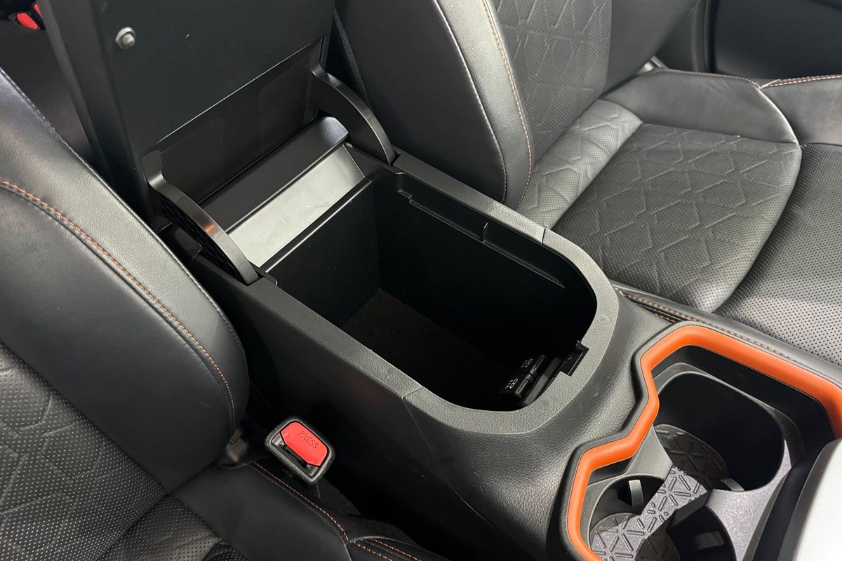 2019 Toyota RAV4 Edge AXAA54R