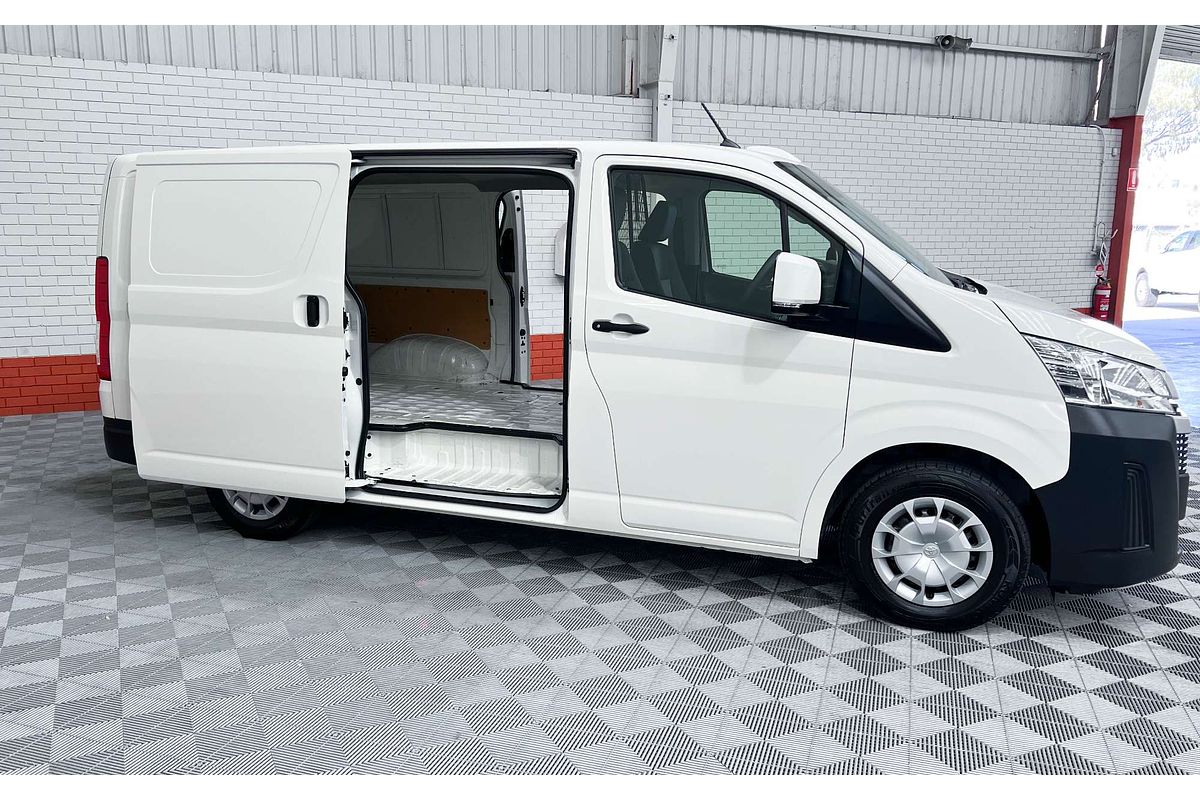 2022 Toyota Hiace GDH300R LWB