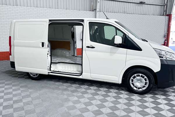 2022 Toyota Hiace GDH300R LWB