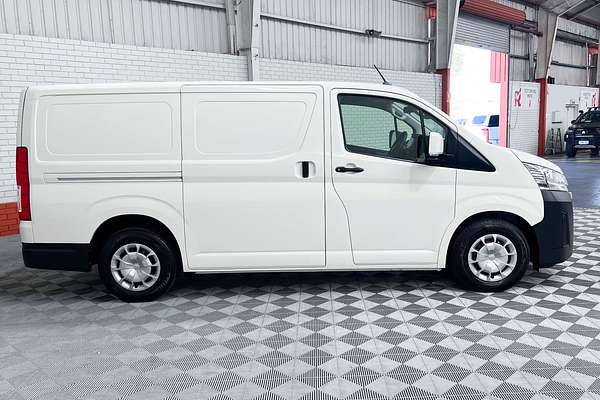 2022 Toyota Hiace GDH300R LWB