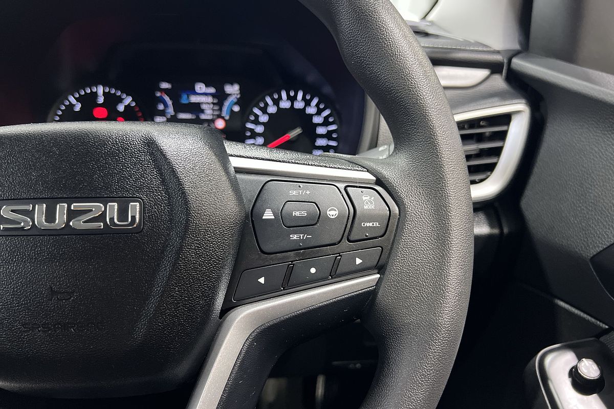 2023 Isuzu MU-X LS-M