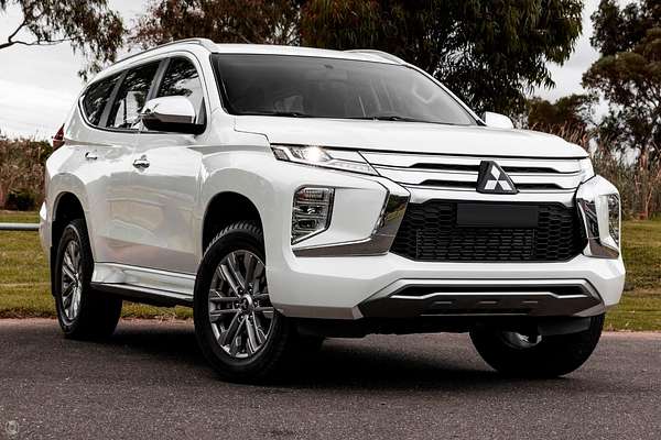 2024 Mitsubishi Pajero Sport GLX QF