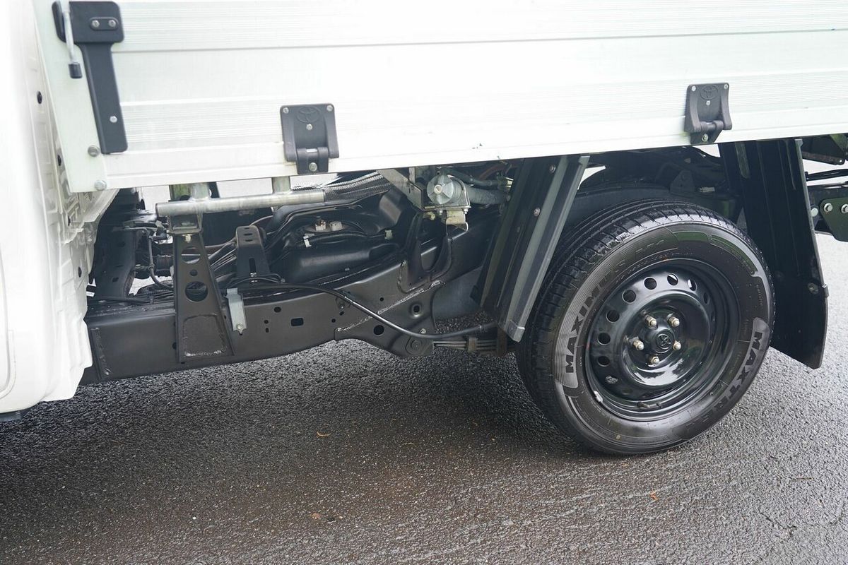 2019 Toyota Hilux Workmate TGN121R MY19 Upgrade Rear Wheel Drive