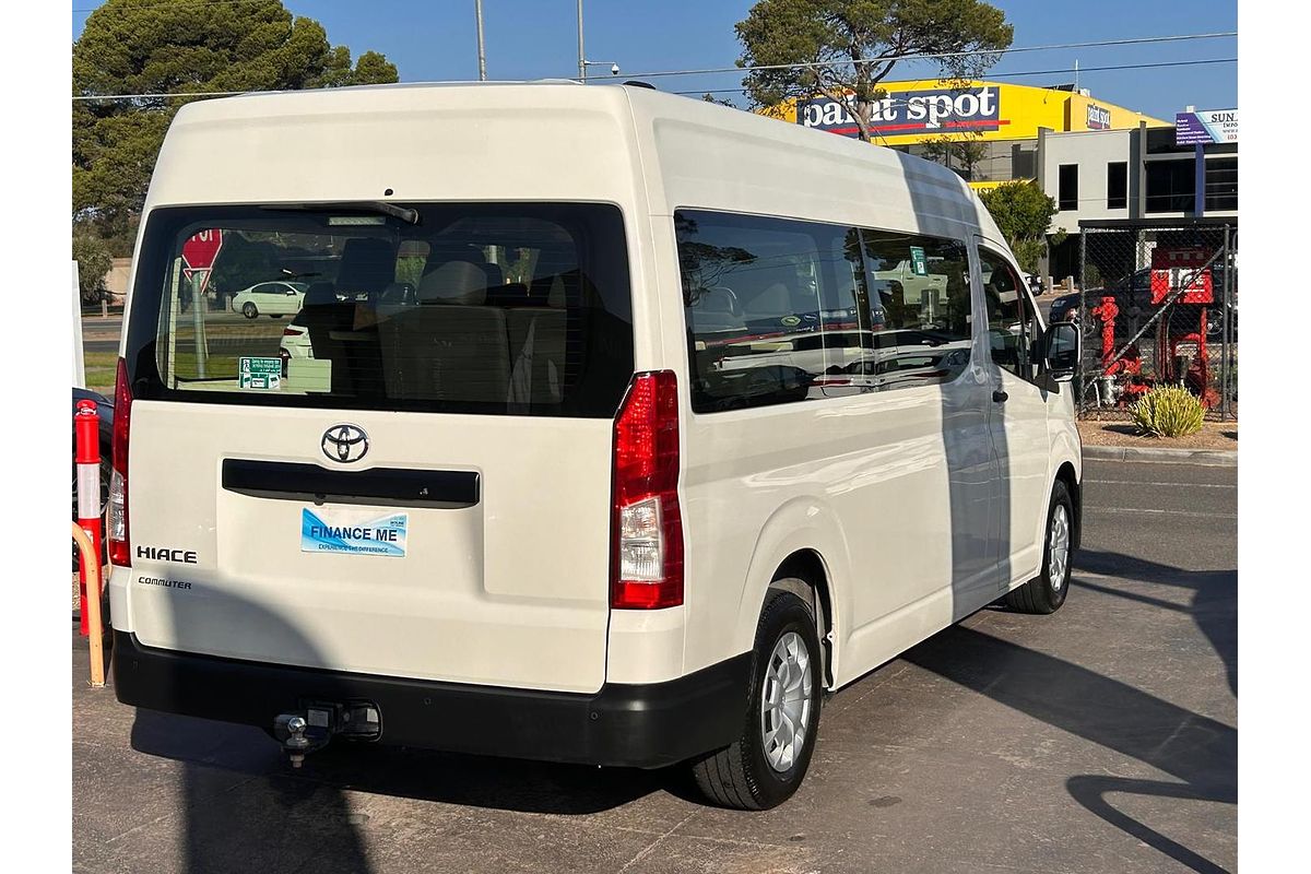 2021 Toyota Hiace Commuter GDH322R