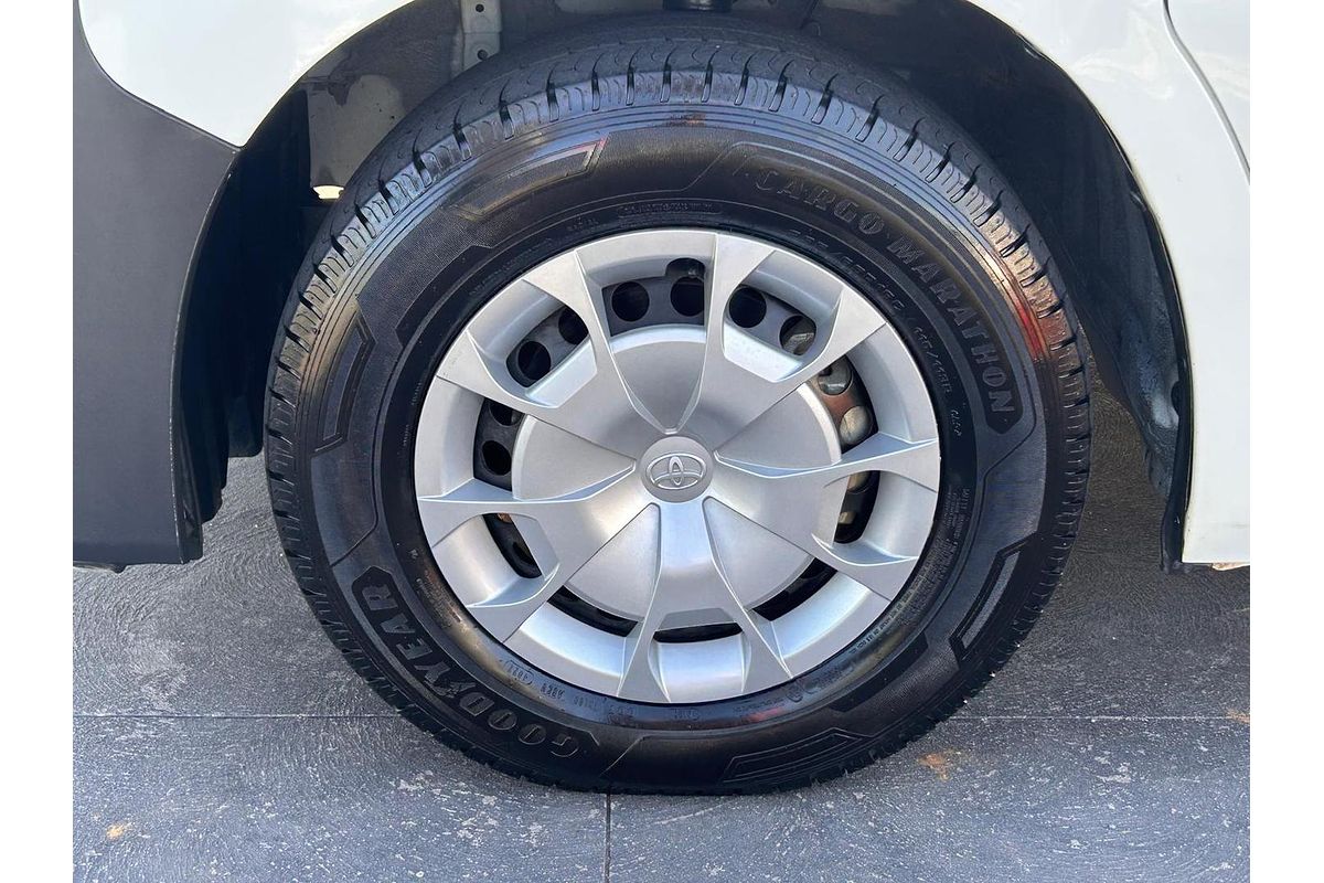 2021 Toyota Hiace Commuter GDH322R