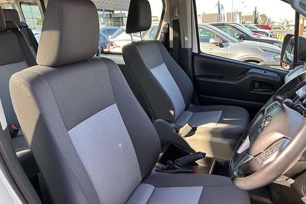 2021 Toyota Hiace Commuter GDH322R