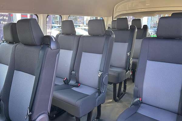 2021 Toyota Hiace Commuter GDH322R