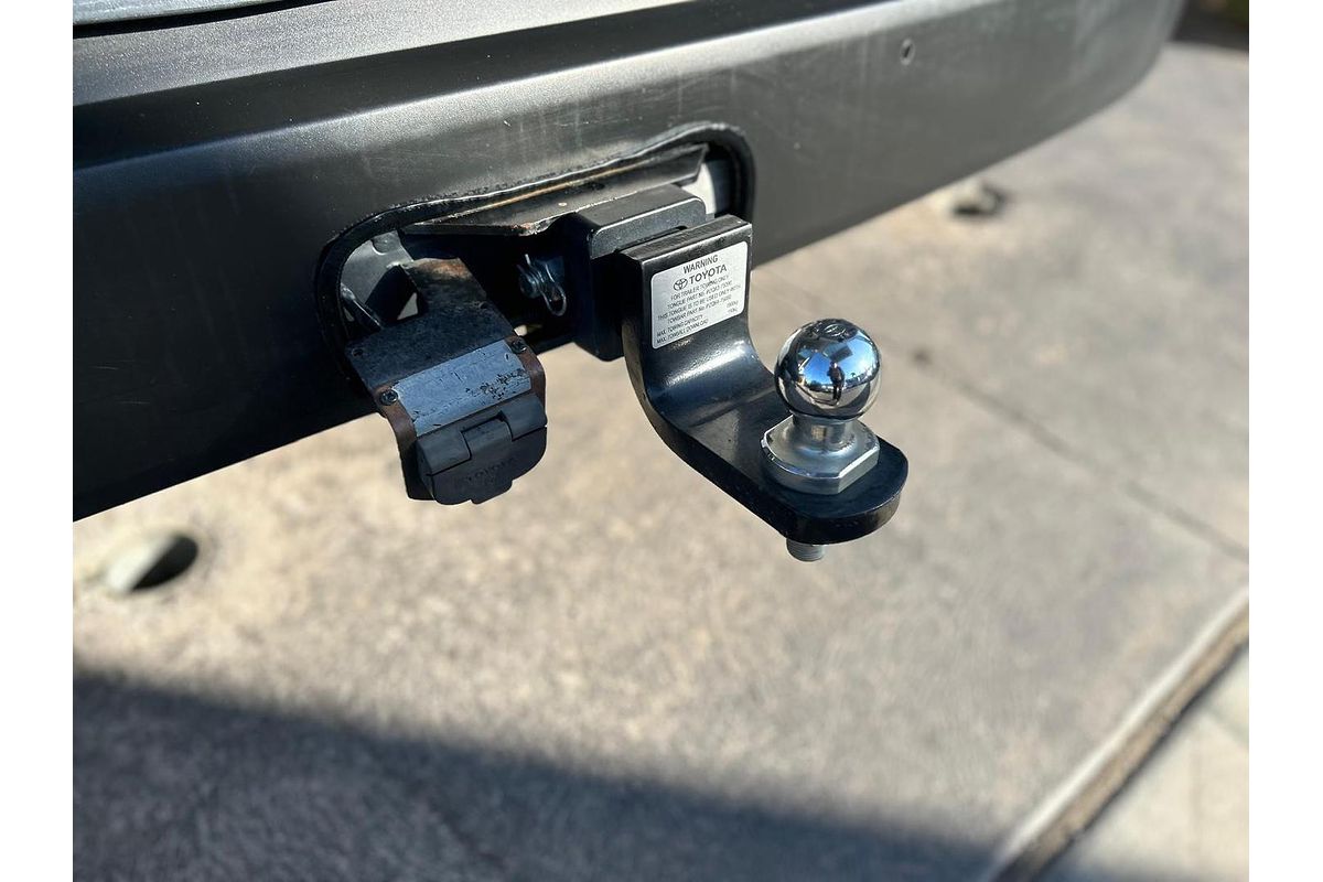 2021 Toyota Hiace Commuter GDH322R