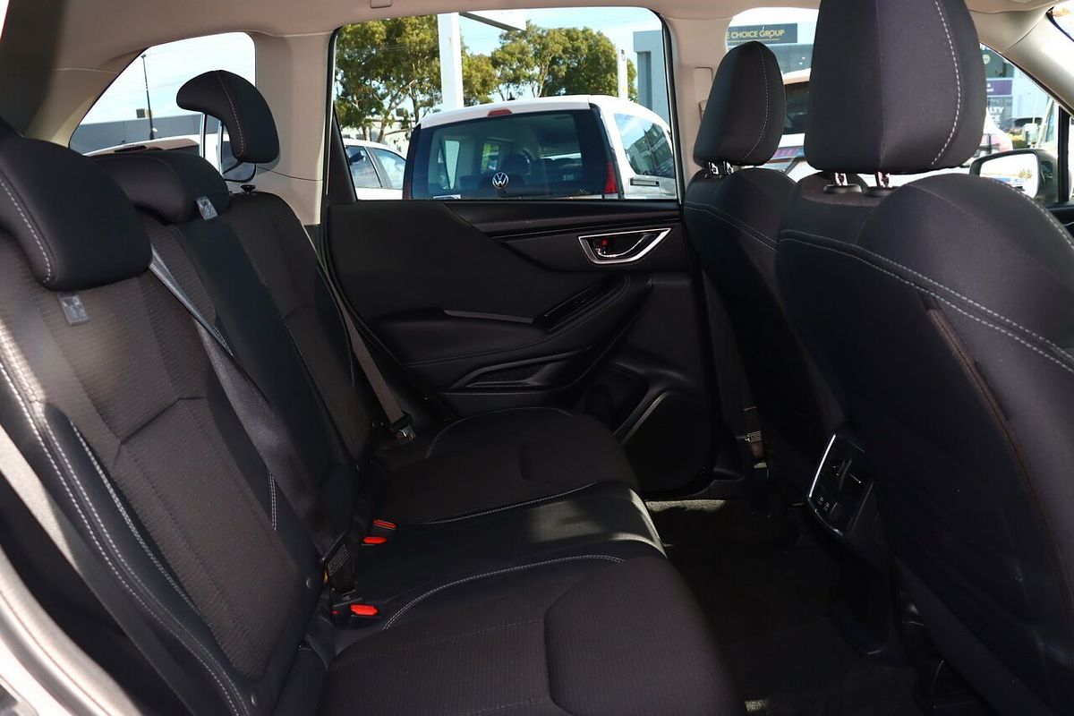 2022 Subaru Forester 2.5i S5