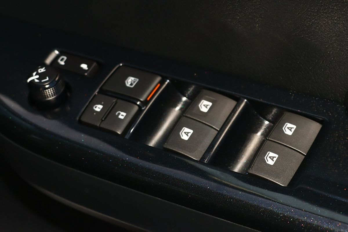 2023 Toyota Hilux SR5 GUN126R 4X4