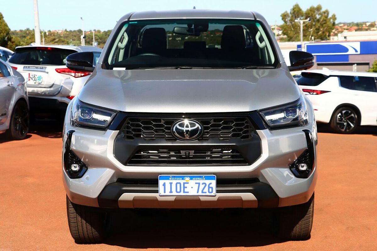 2025 Toyota Hilux SR5 48V GUN126R 4X4