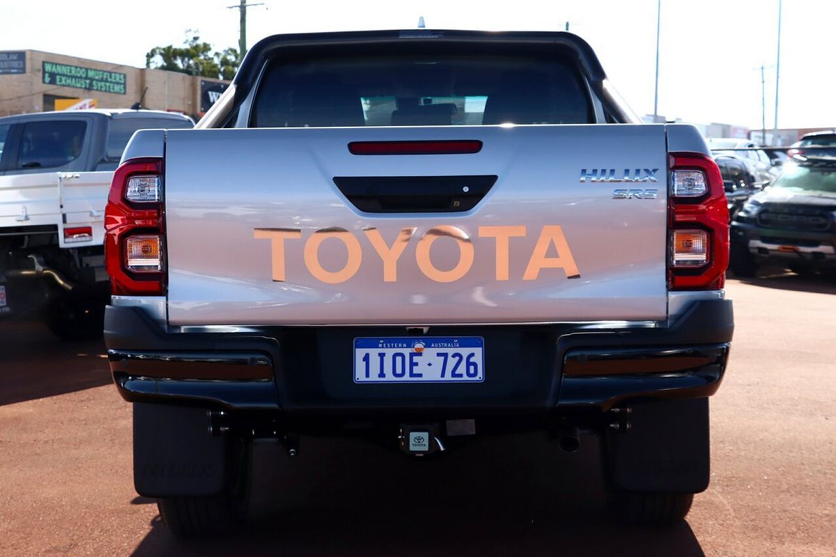 2025 Toyota Hilux SR5 48V GUN126R 4X4