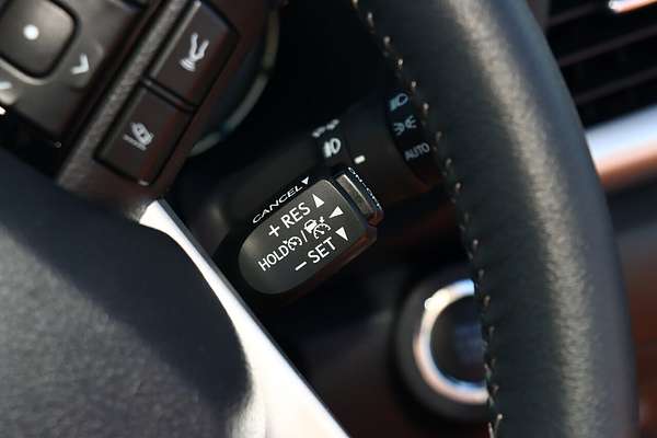 2025 Toyota Hilux SR5 48V GUN126R 4X4