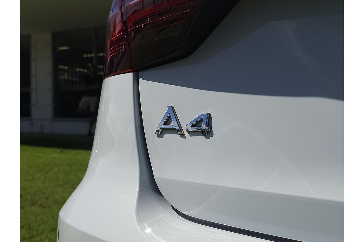 2021 Audi A4 45 TFSI S line B9