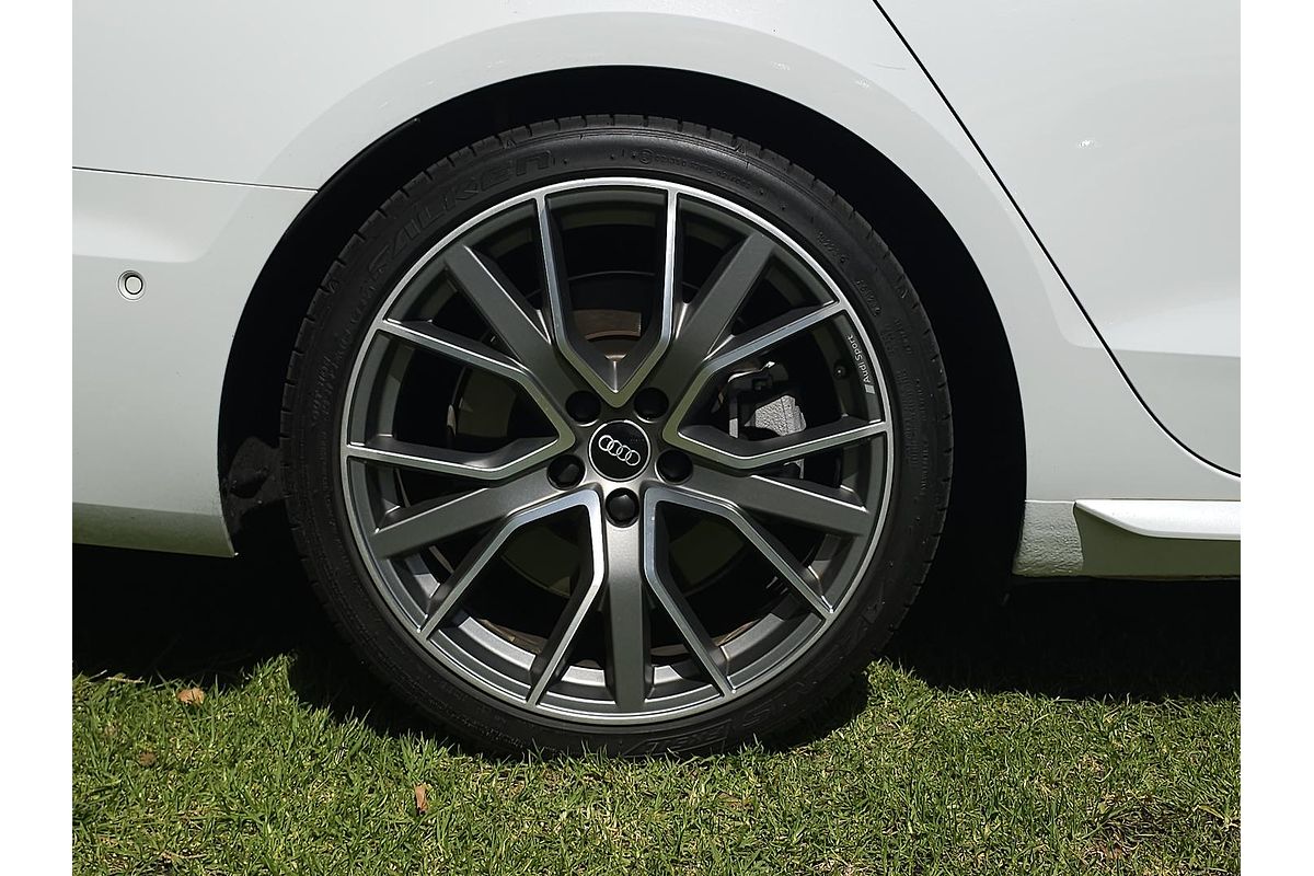 2021 Audi A4 45 TFSI S line B9