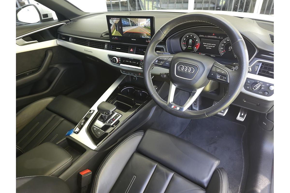 2021 Audi A4 45 TFSI S line B9