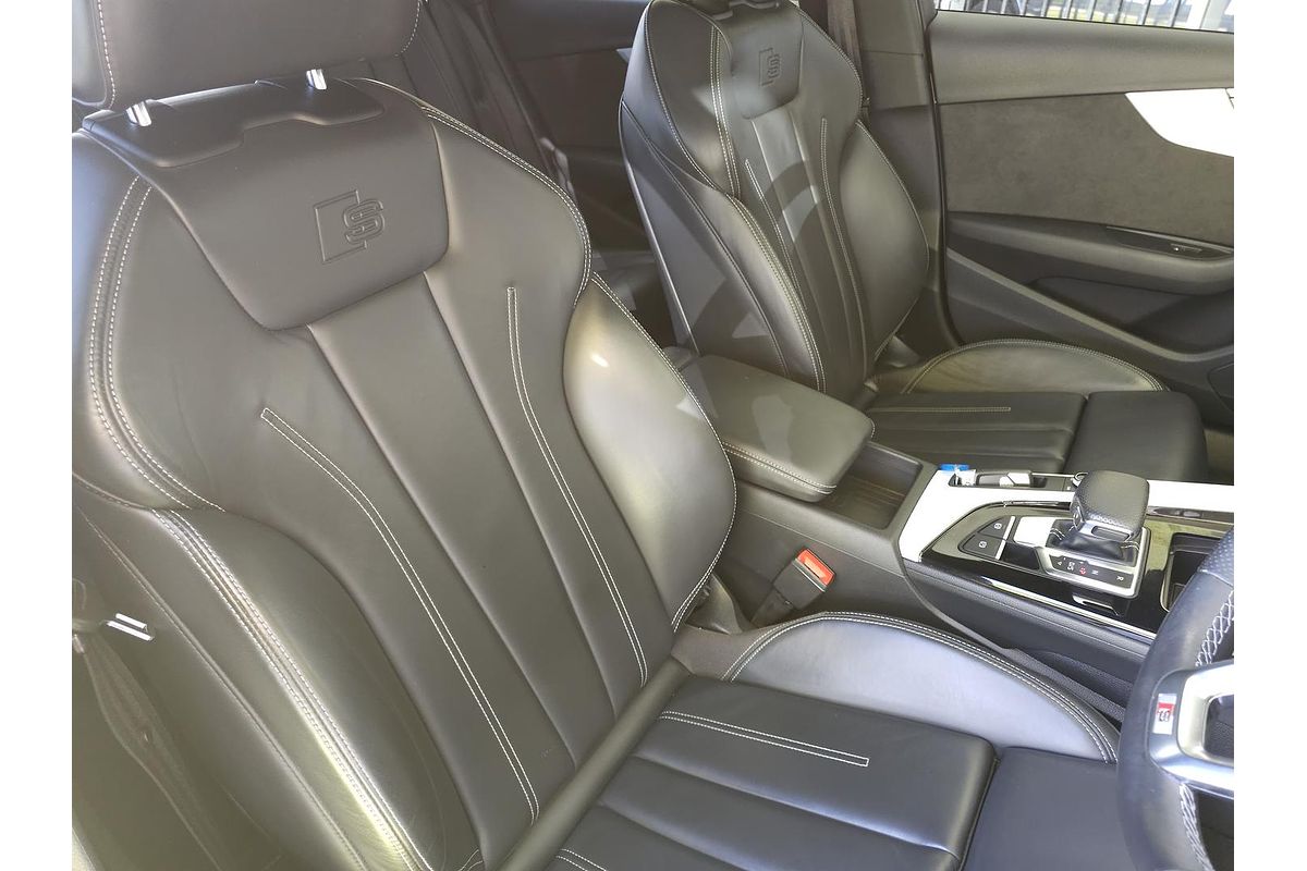 2021 Audi A4 45 TFSI S line B9