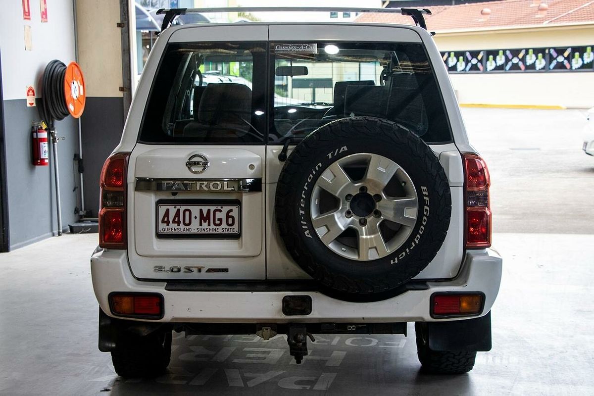 2015 Nissan Patrol ST Y61