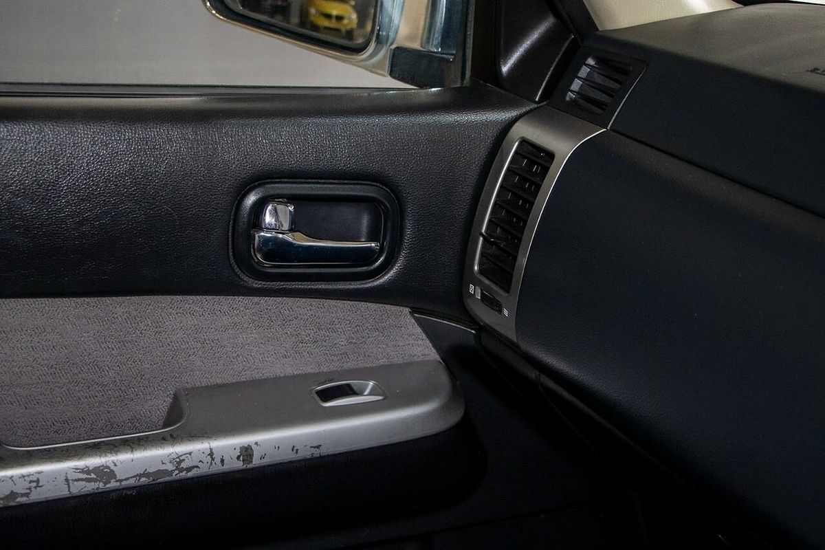 2015 Nissan Patrol ST Y61