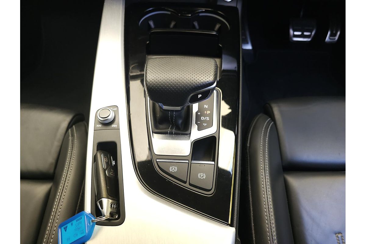 2021 Audi A4 45 TFSI S line B9