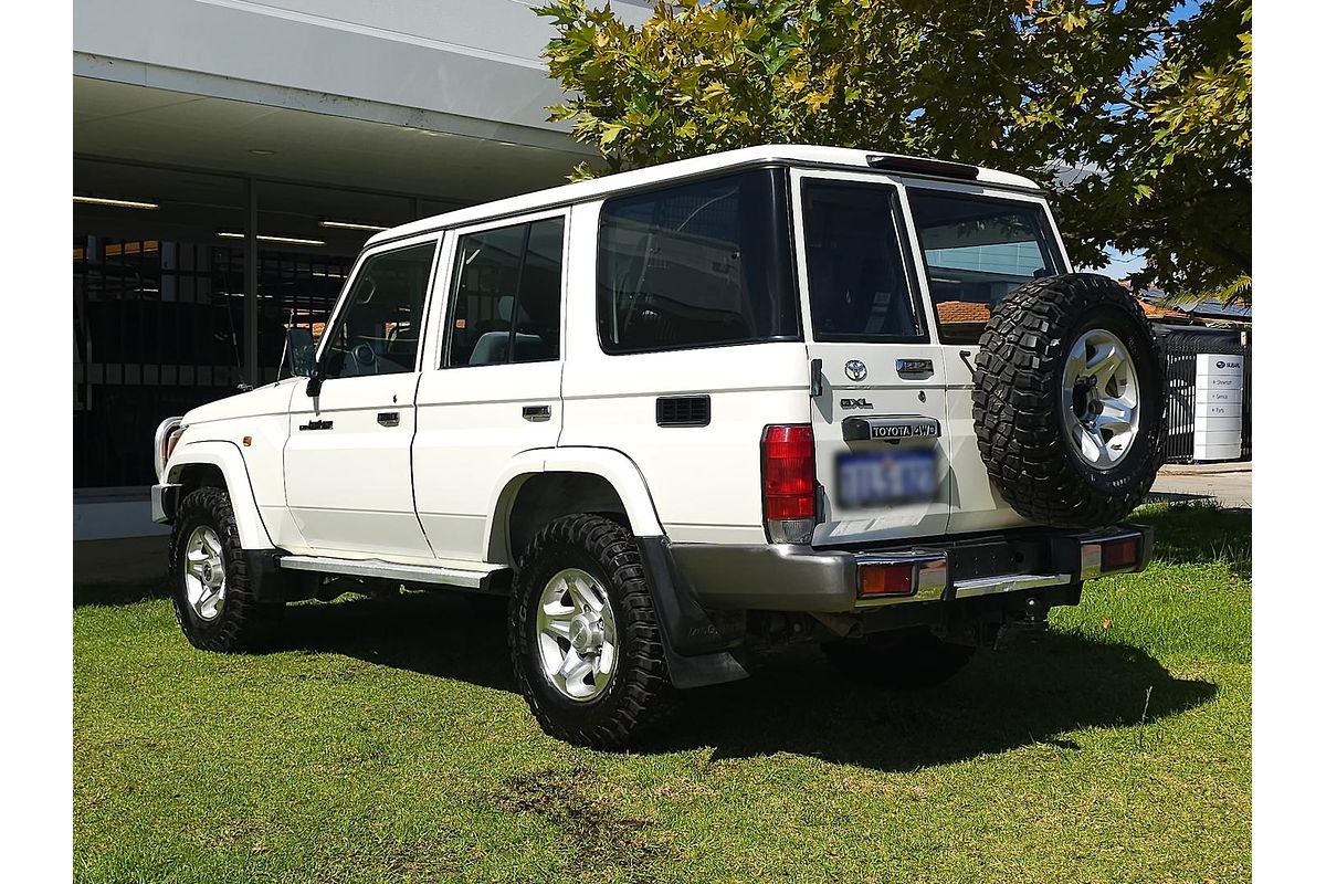 2019 Toyota Landcruiser GXL VDJ76R