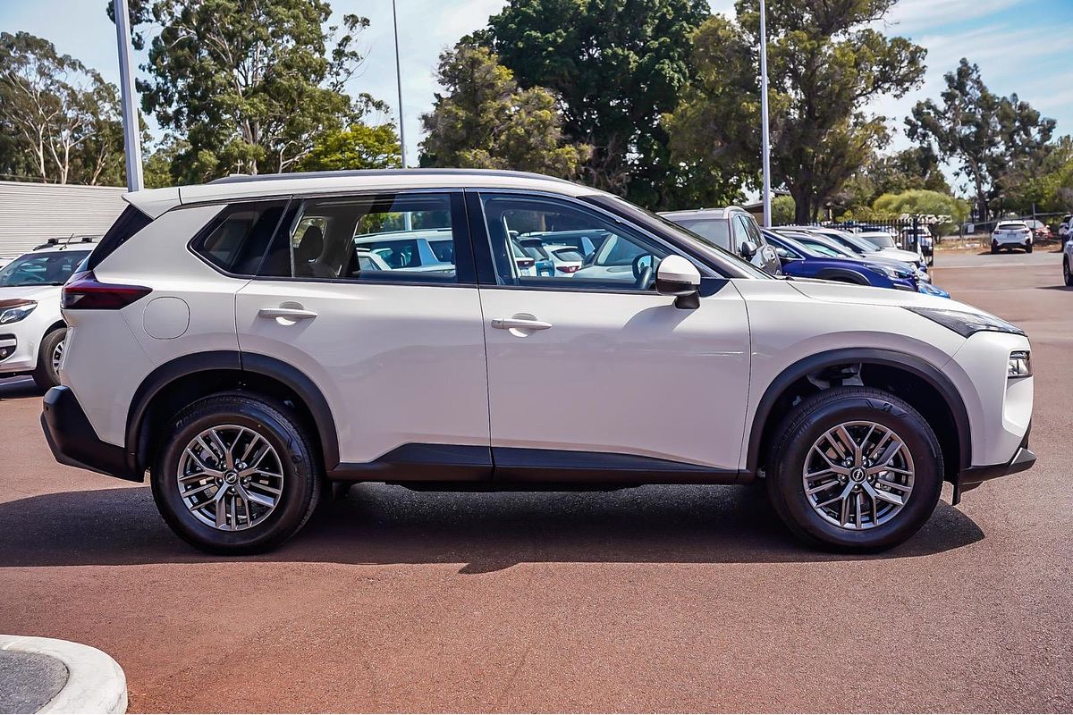 2023 Nissan X-TRAIL ST T33