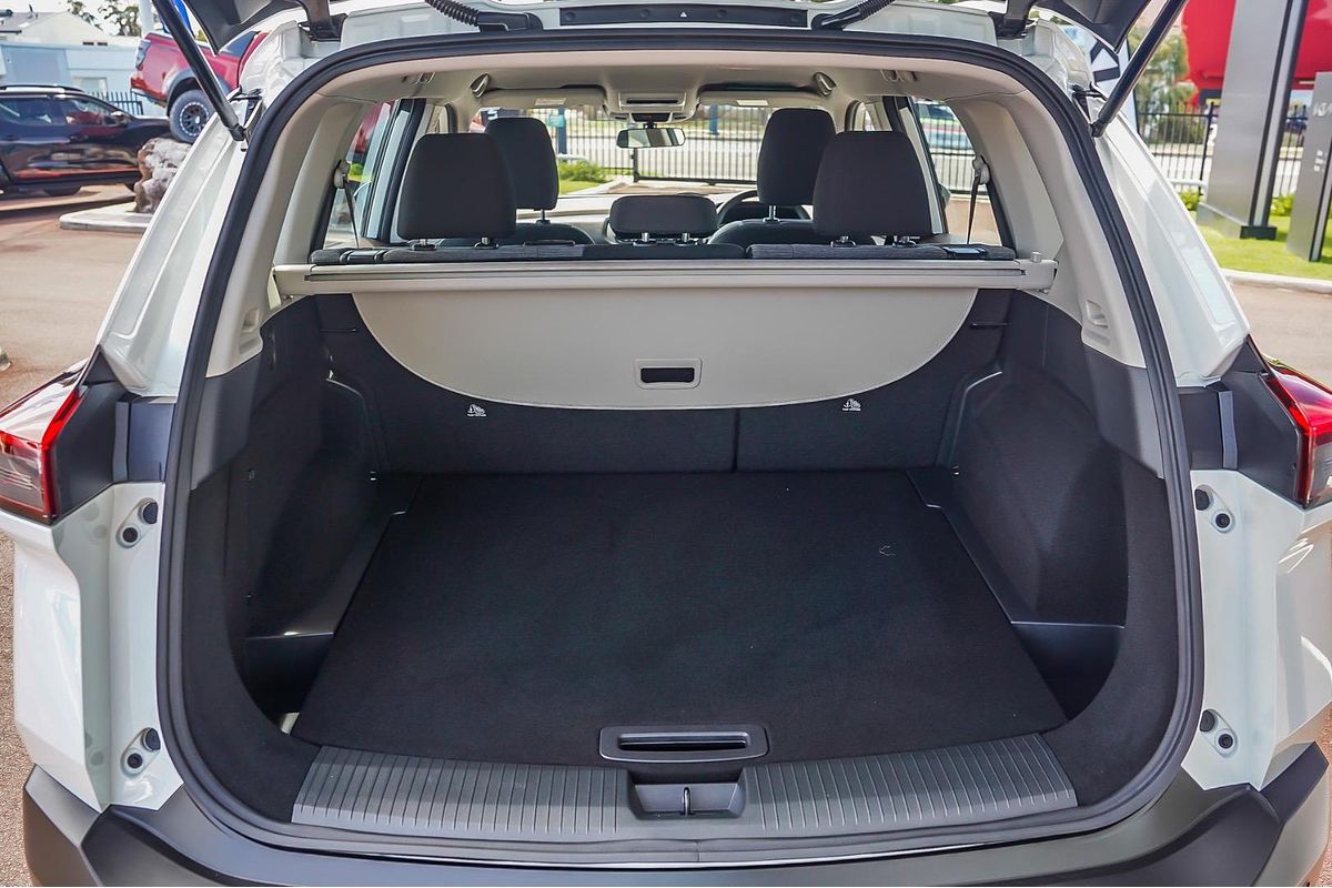 2023 Nissan X-TRAIL ST T33