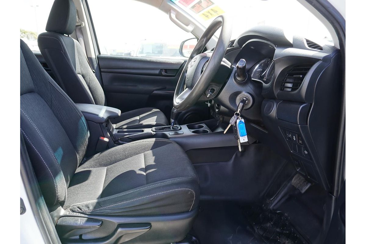 2020 Toyota Hilux SR GUN126R 4X4