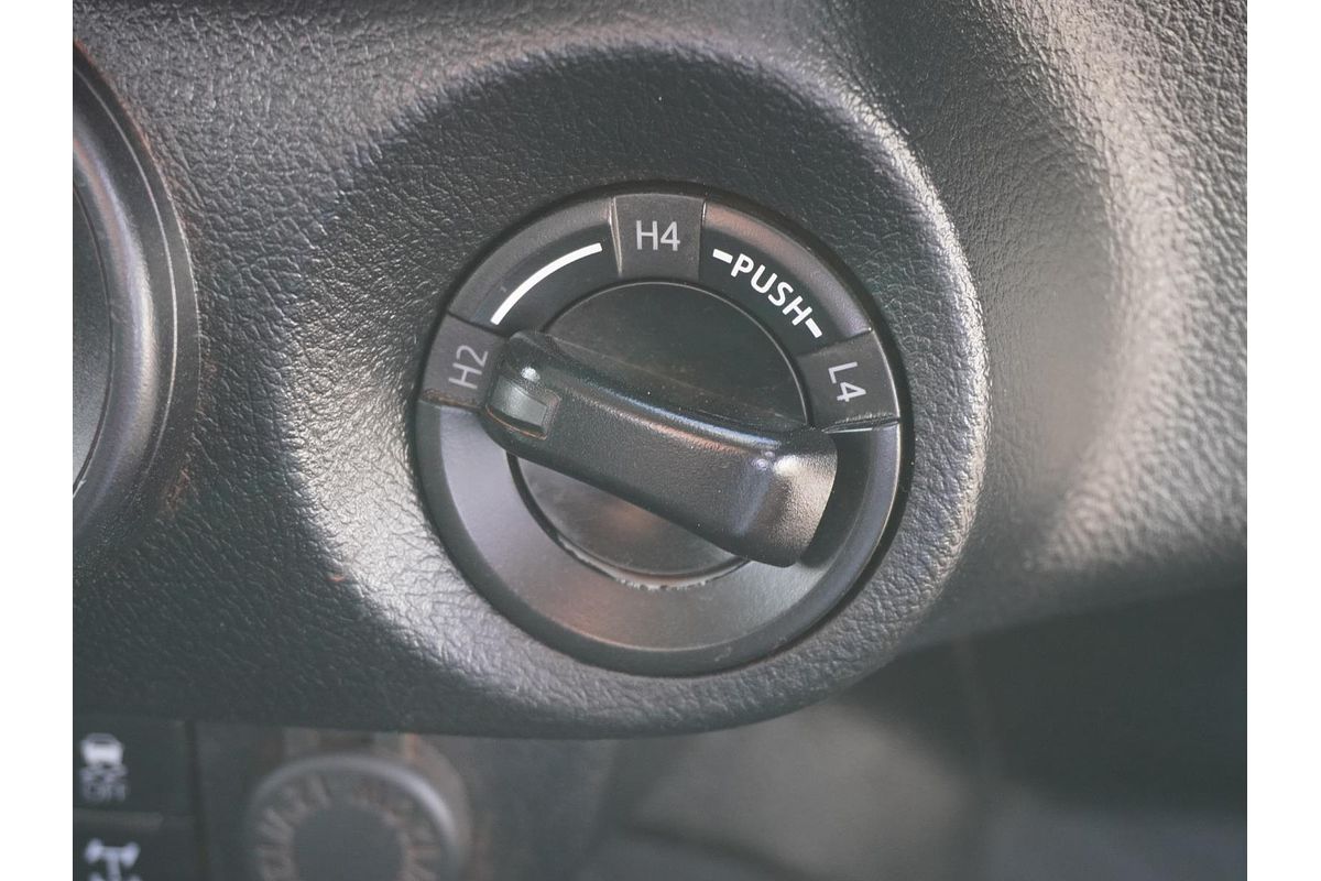 2020 Toyota Hilux SR GUN126R 4X4