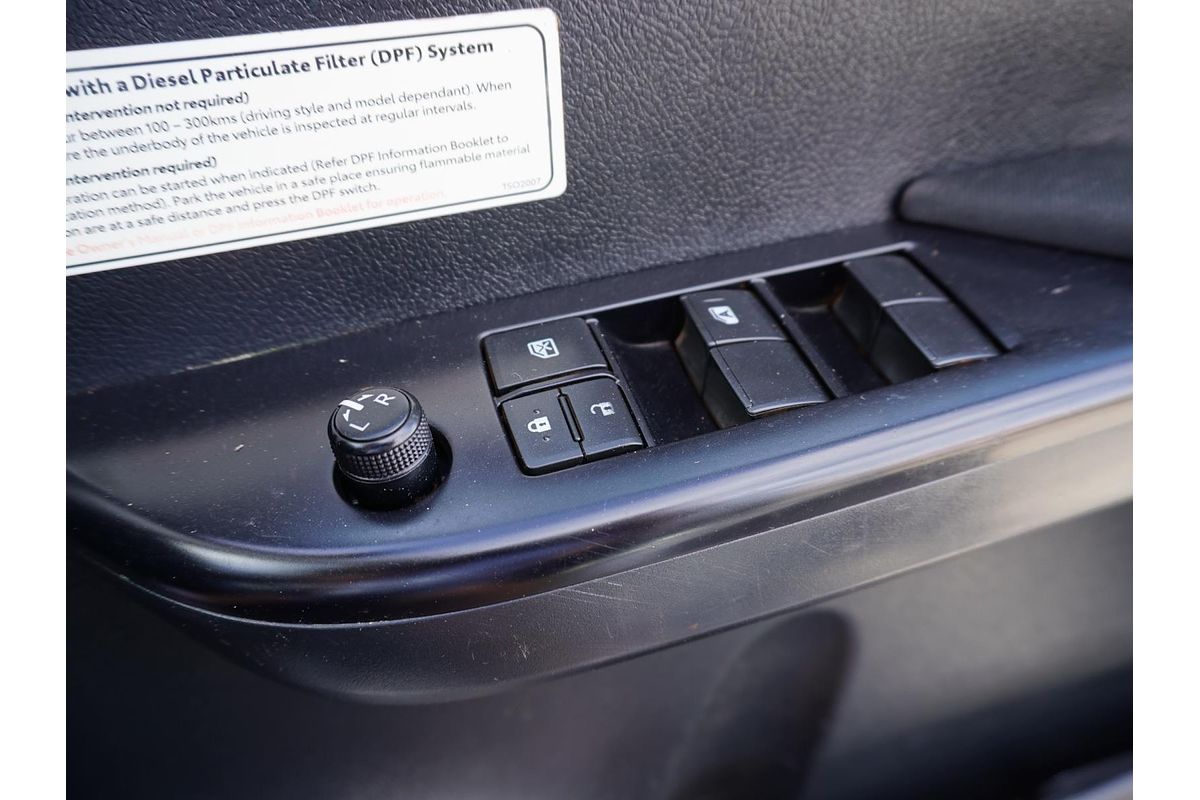 2020 Toyota Hilux SR GUN126R 4X4