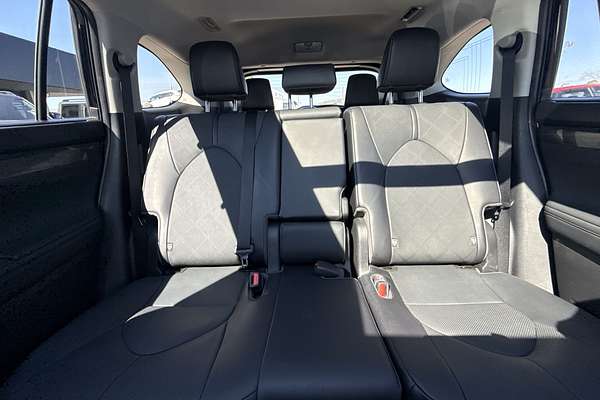 2022 Toyota Kluger Grande GSU75R
