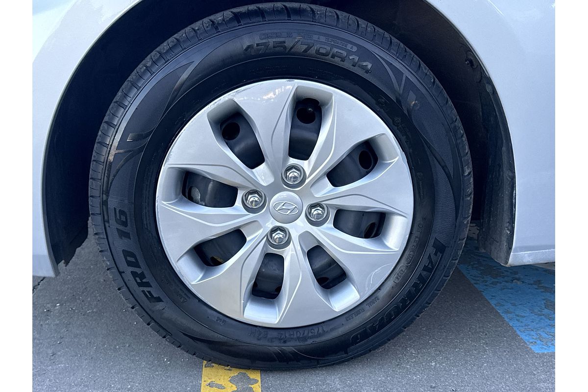 2016 Hyundai Accent Active RB3