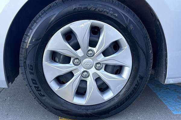 2016 Hyundai Accent Active RB3