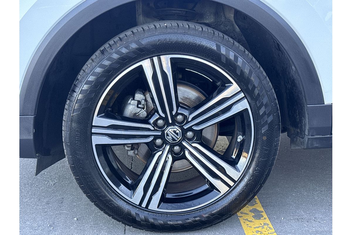 2019 MG ZS Essence AZS1