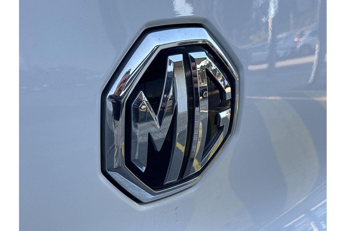 2019 MG ZS Essence AZS1