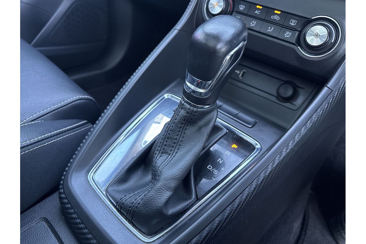 2019 MG ZS Essence AZS1