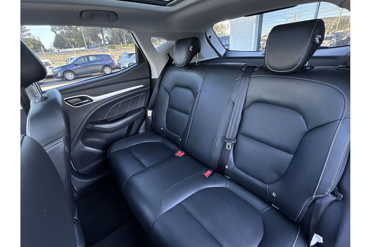 2019 MG ZS Essence AZS1