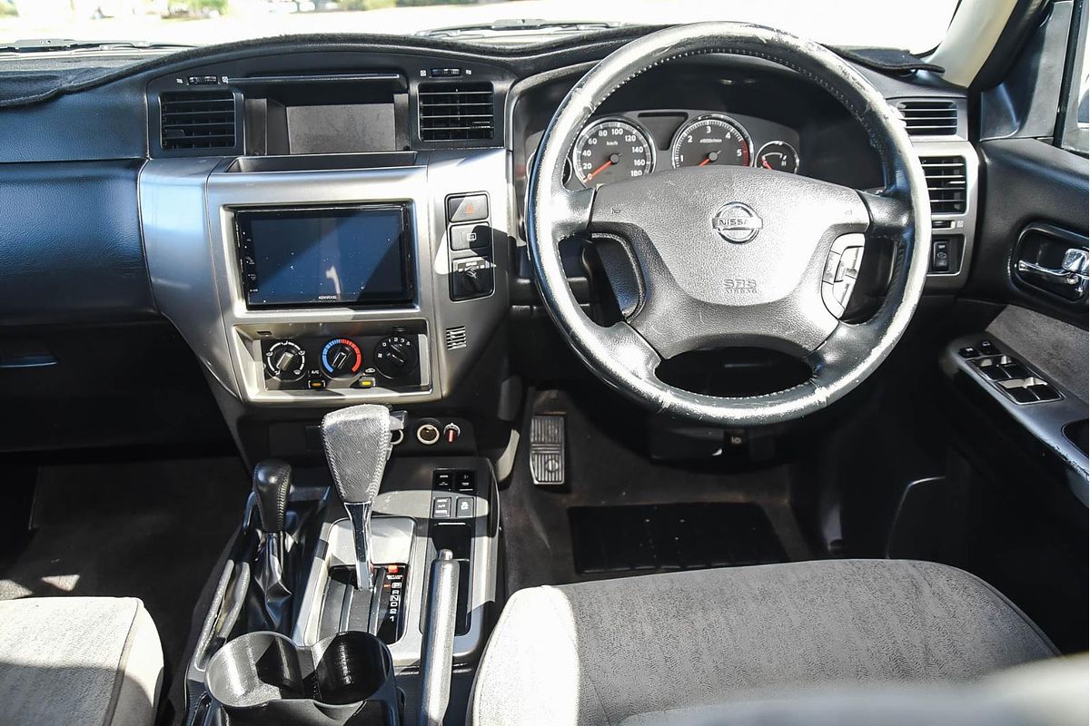2015 Nissan Patrol ST Y61