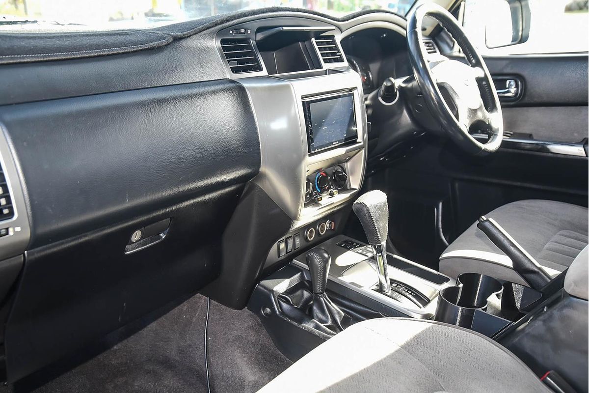2015 Nissan Patrol ST Y61