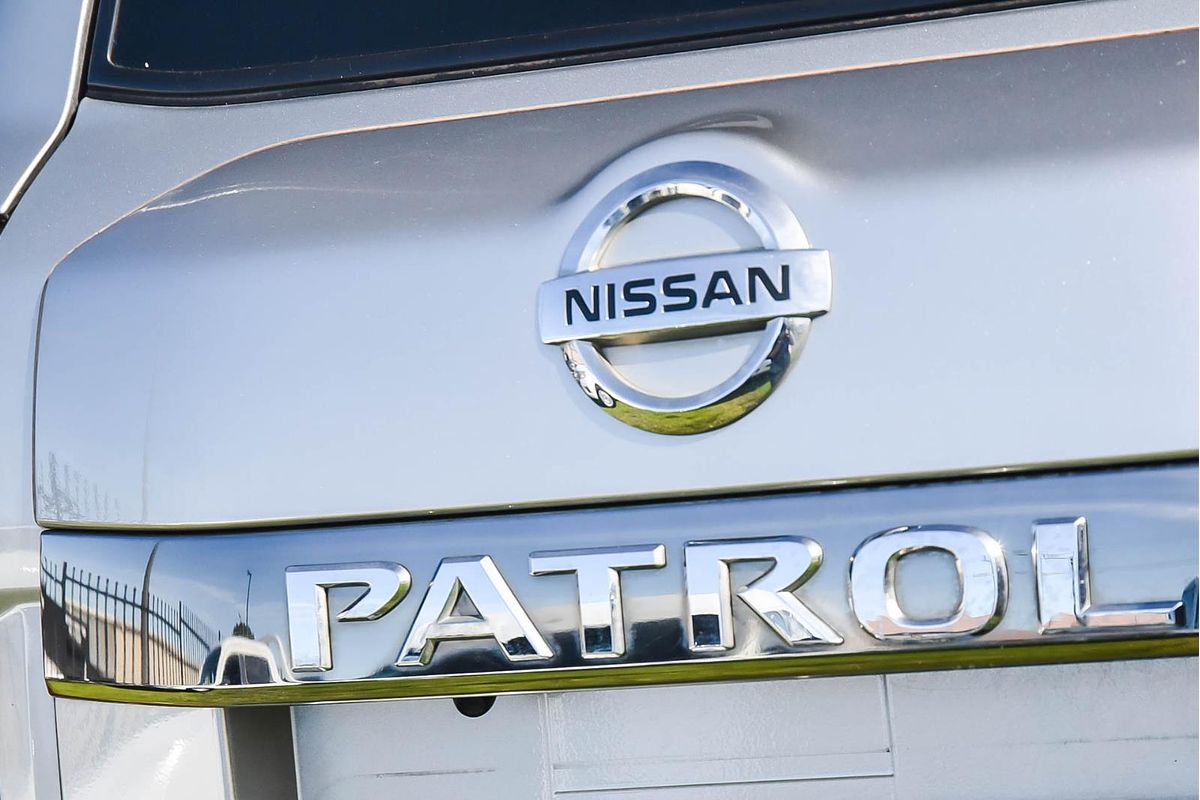 2015 Nissan Patrol ST Y61
