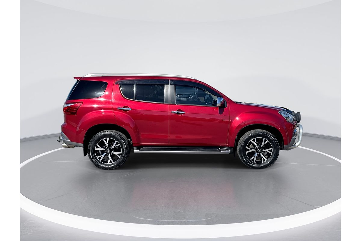 2020 Isuzu MU-X LS-T