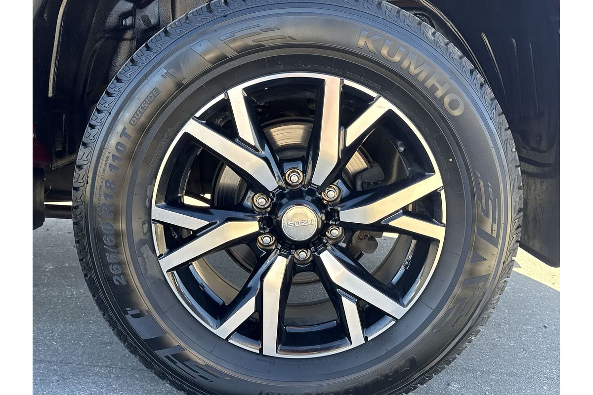 2020 Isuzu MU-X LS-T
