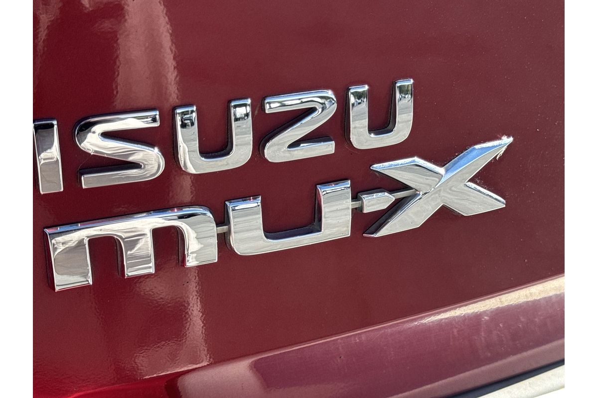 2020 Isuzu MU-X LS-T
