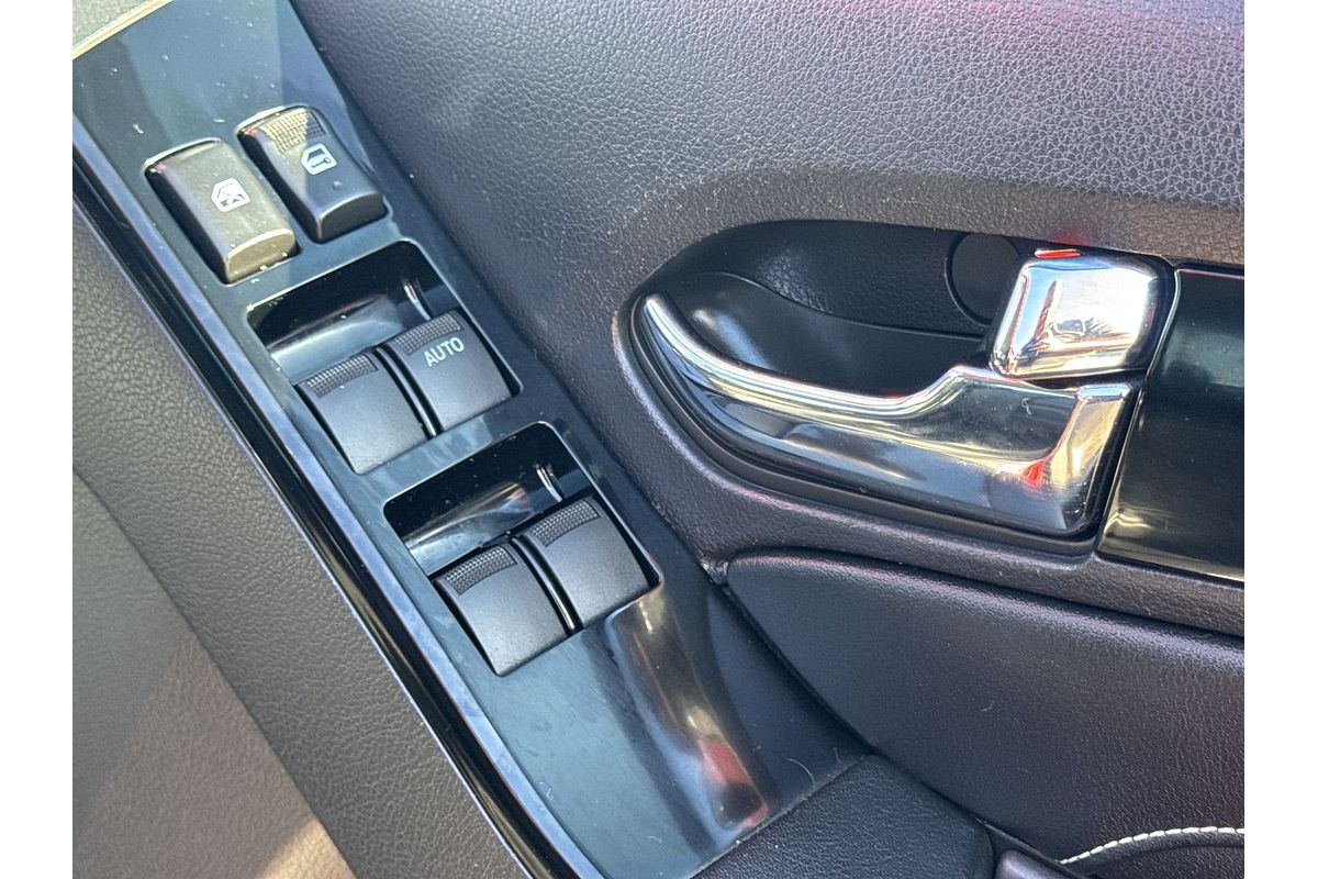 2020 Isuzu MU-X LS-T