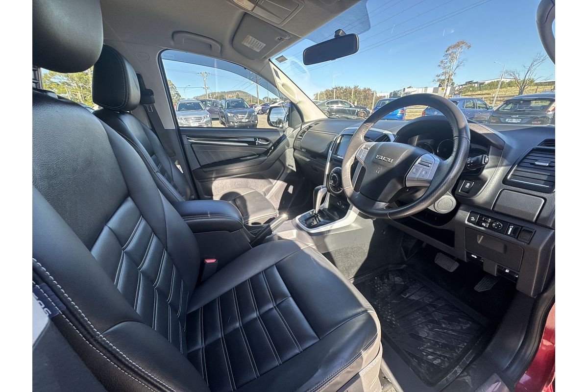 2020 Isuzu MU-X LS-T