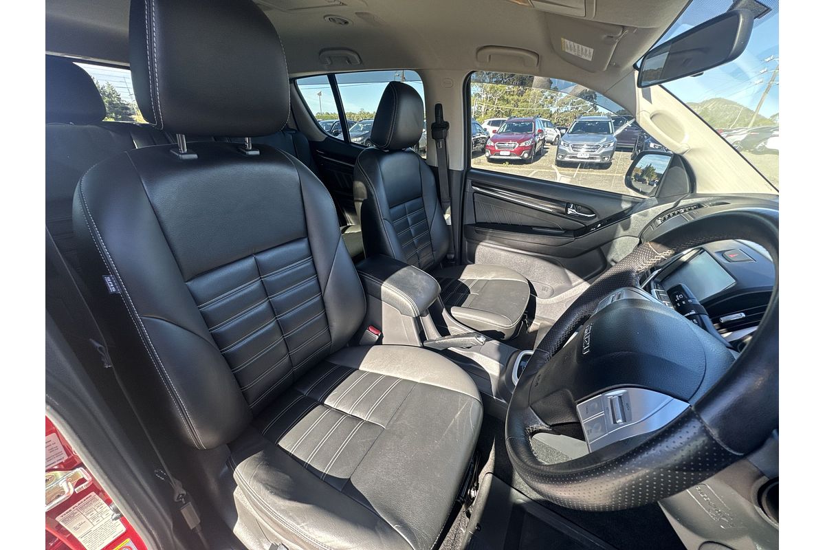2020 Isuzu MU-X LS-T